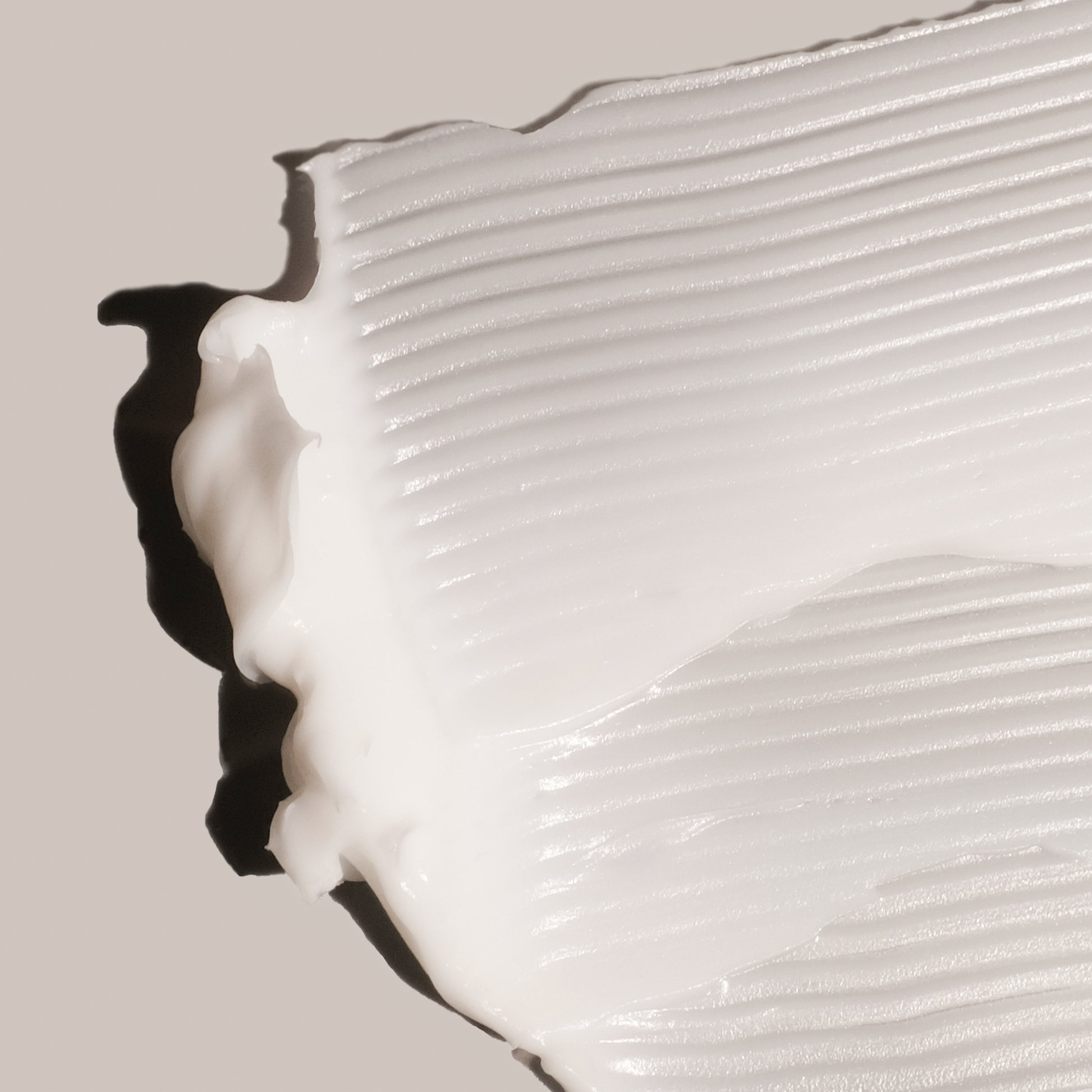 Doctor Rogers Skincare | Restore Face Cream | Formulated with the best skincare ingredients to hydrate and repair all all skin types -  including mature, sensitive, dry and acne prone skin with the best skin care ingredients including niacinamide (vitamin b3), squalane, glycerin and asiatica extract. 
Pictured in unpackaged, white cream texture photo.